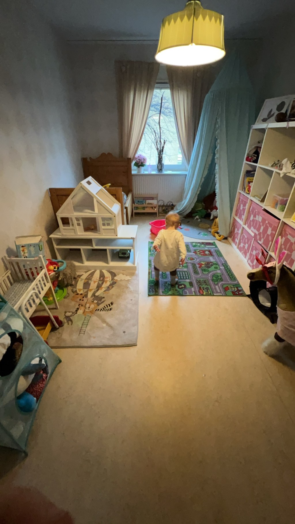 Huset fullt med ungar – om livet som nybliven&nbsp;trebarnsmamma